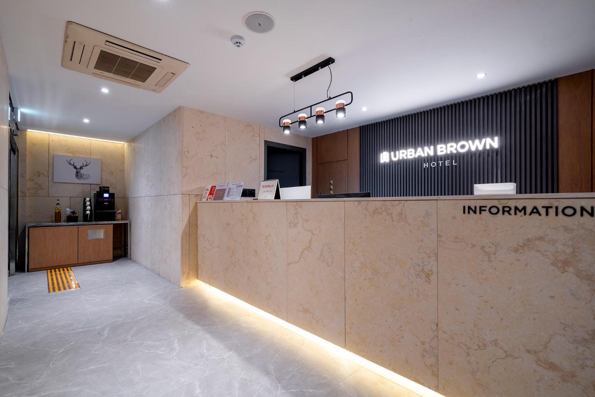 Urban Brown Hotel Chungju City Hall Экстерьер фото