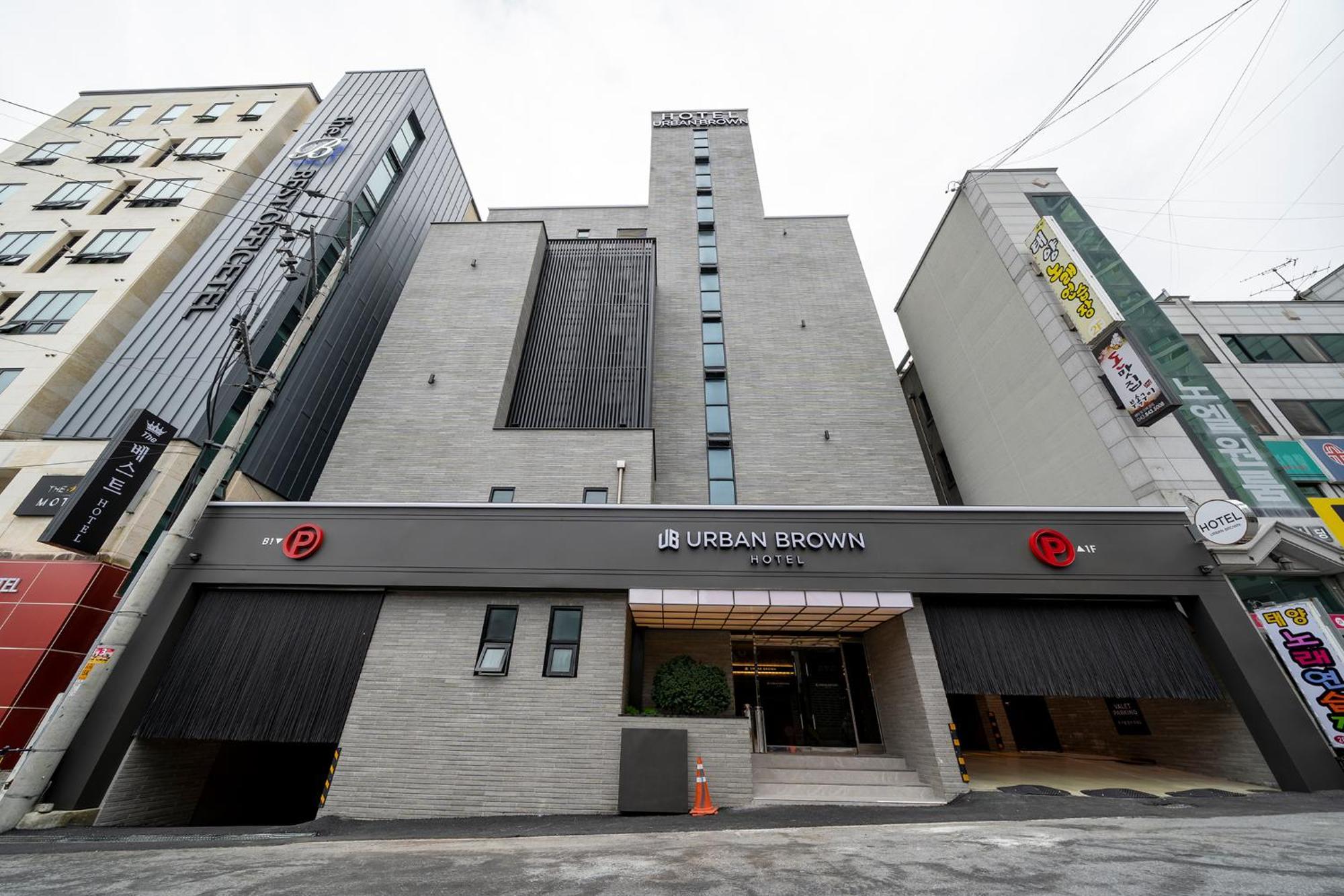 Urban Brown Hotel Chungju City Hall Экстерьер фото