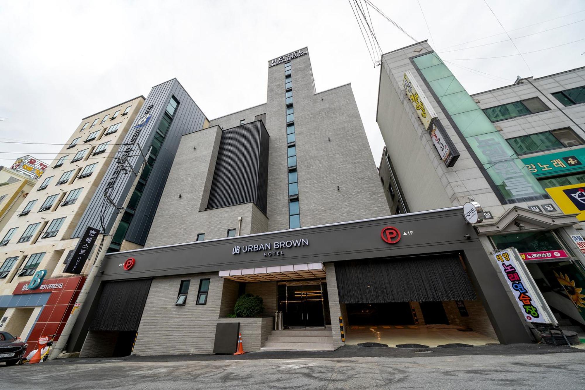Urban Brown Hotel Chungju City Hall Экстерьер фото